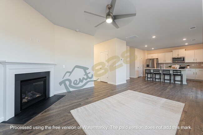 Building Photo - 96 Farmwood Ln