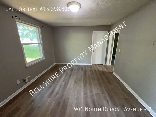 Building Photo - 904 N Dupont Ave