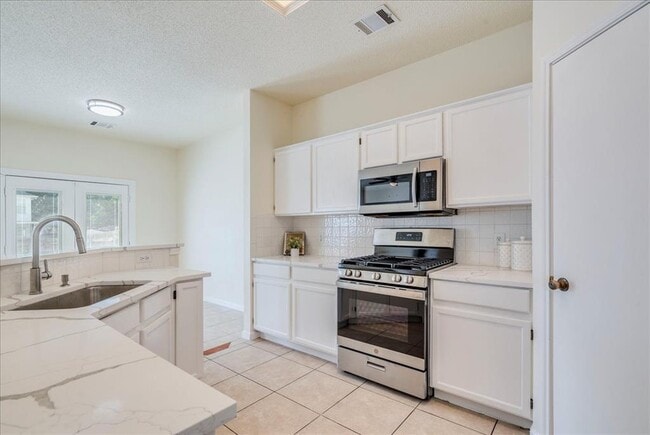 Building Photo - 1021 Black Locust Drive West