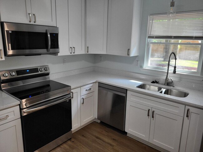 Building Photo - 4109 Timberland Dr