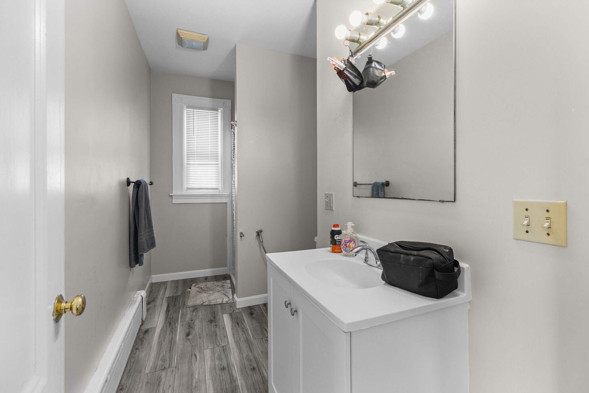 Building Photo - 501 Spring St