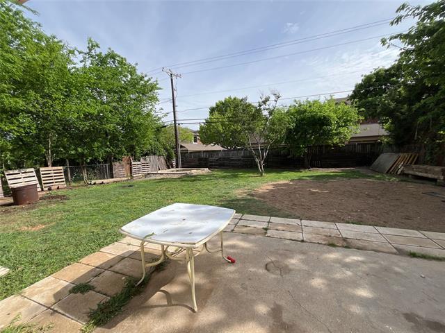 Building Photo - 12120 Bishop Dr