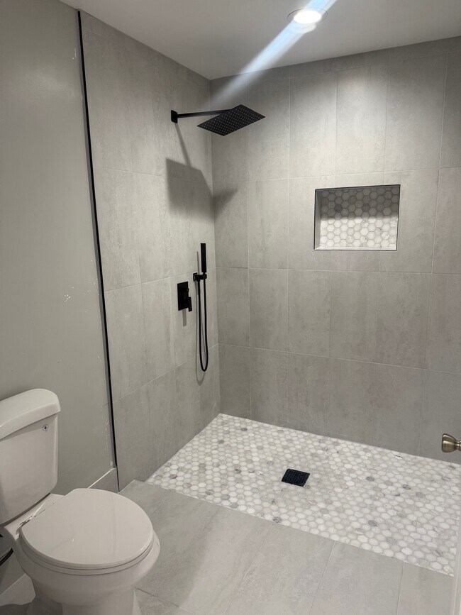 Building Photo - 14912 SW 143rd Ct