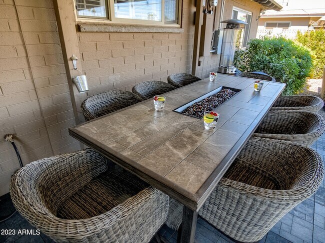 Building Photo - 2301 N 81st Pl