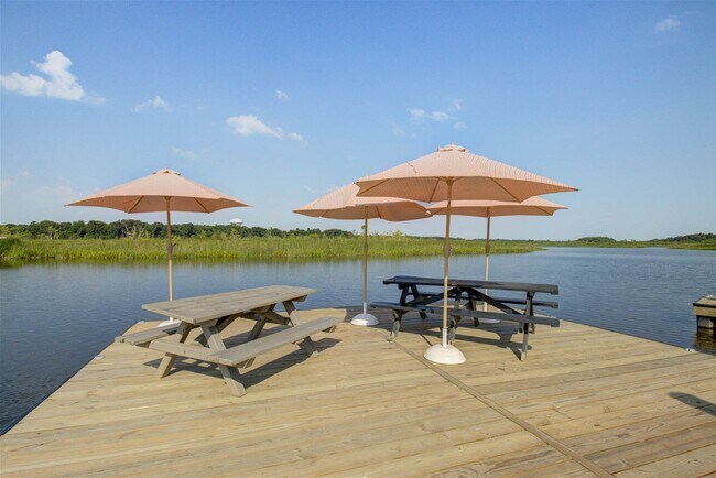 Building Photo - 7202 Bowen Corner Avenue Apt #Unit 10, Han...