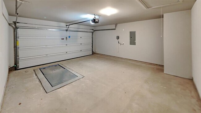 Building Photo - 10328 NW 27th St