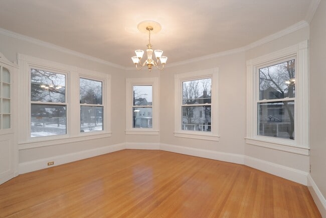 Building Photo - 61 Washington Rd