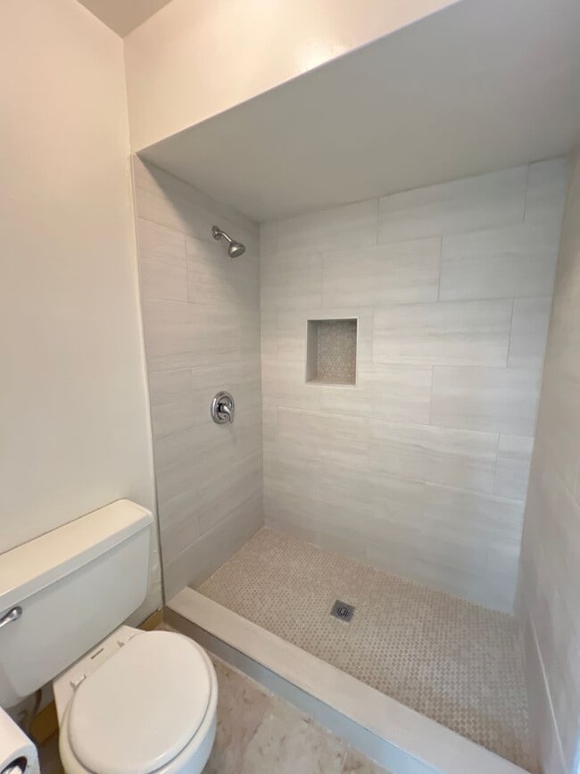 Building Photo - 7mct4712