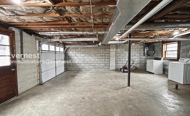 Building Photo - 4718 Richards Ct