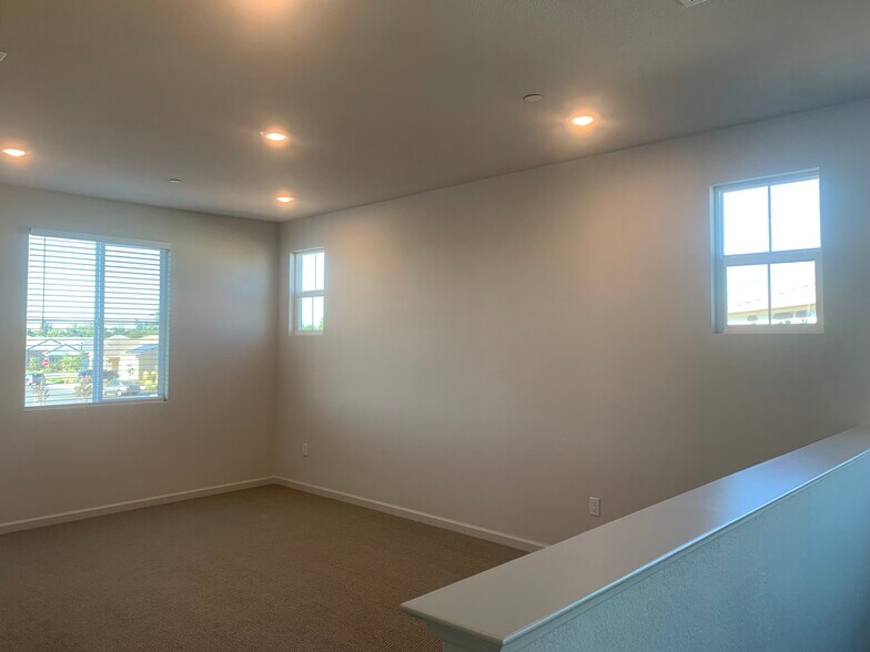 Building Photo - 1140 Morningside Pl