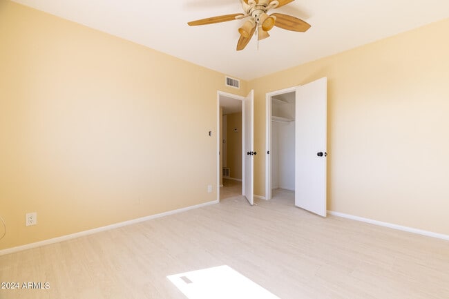 Building Photo - 12208 N Pebble Beach Dr