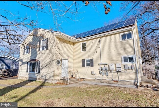 Building Photo - 96 Martins Ln