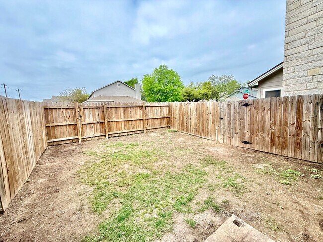 Building Photo - 8811 Schick Rd