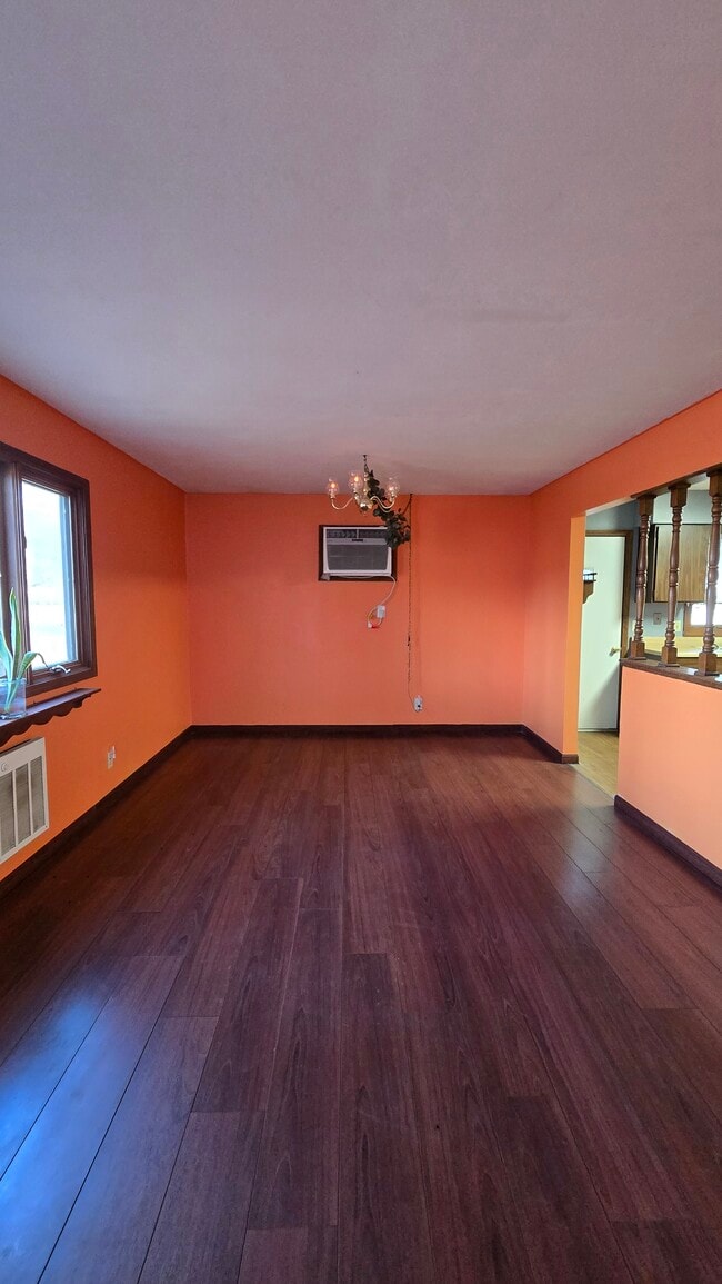 Building Photo - 7th Avenue