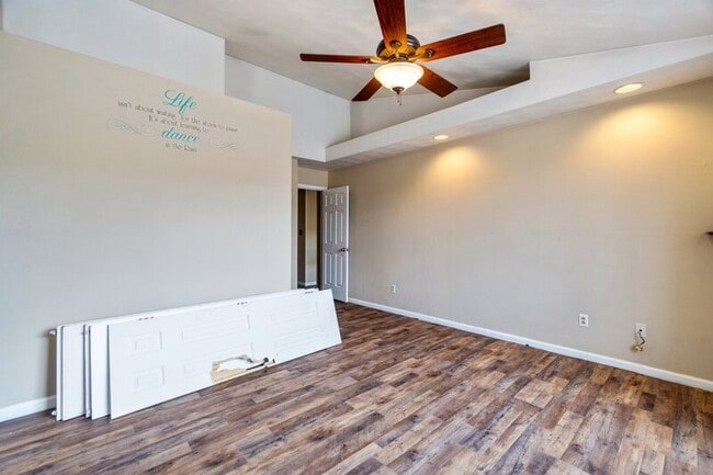 Building Photo - 1864 Abbotsbury Way