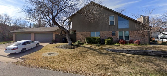 Building Photo - 3703 W 6th St