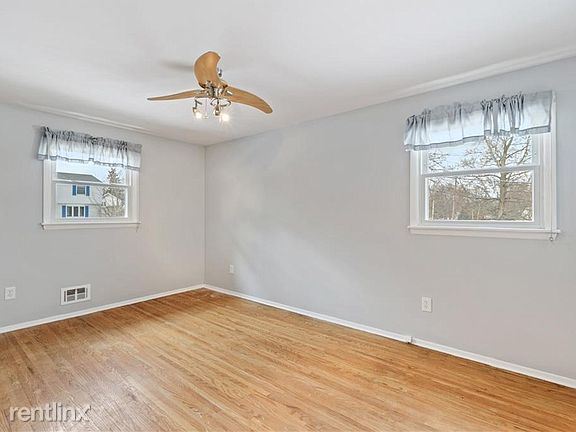 Building Photo - 3 br, 1 bath House - 355 Ford Ave