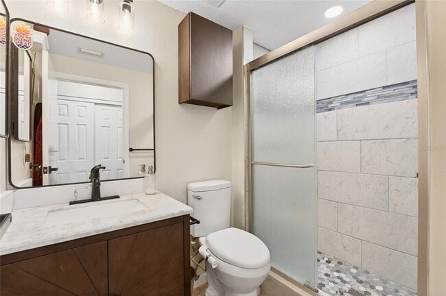 Building Photo - 210 Lake Charles Ct