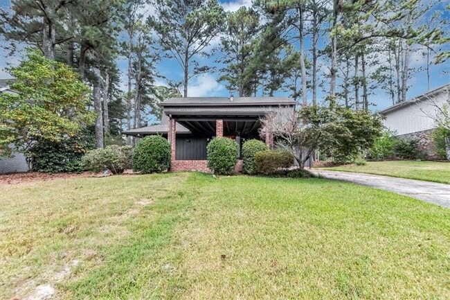 Building Photo - 3215 Redona Dr