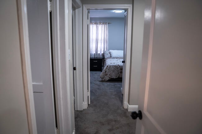 Building Photo - 8623 Willow Oak Rd