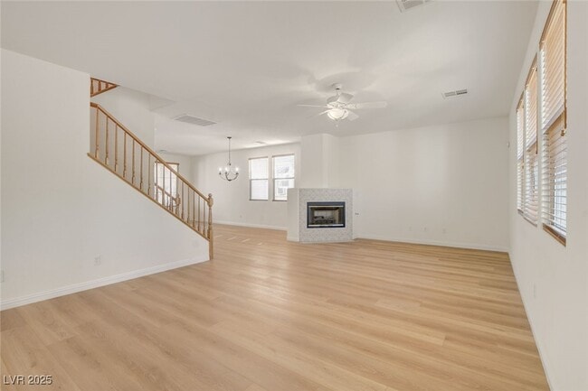 Building Photo - 10808 Wallflower Ave