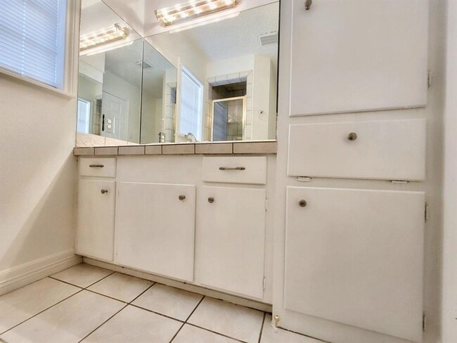 Building Photo - Beautiful 3 BR / 2 BA Home in Round Rock!