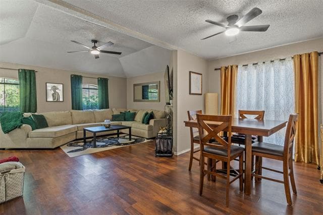 Building Photo - 2909 Post Oak Dr