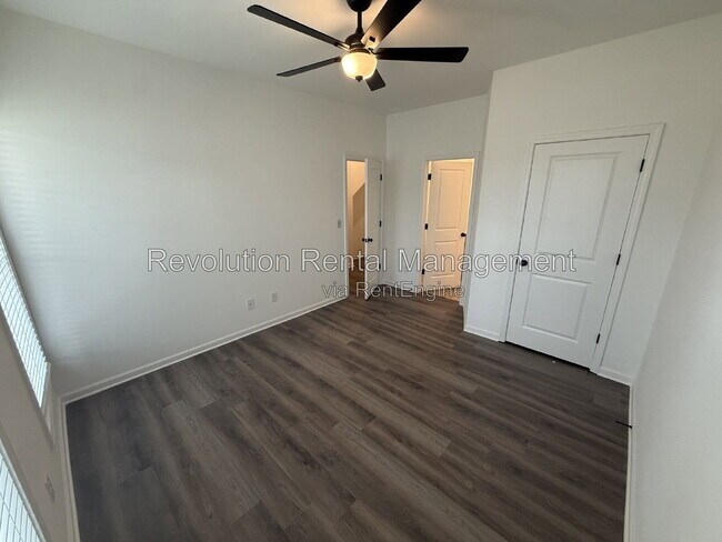 Building Photo - 32 Nickel Dr