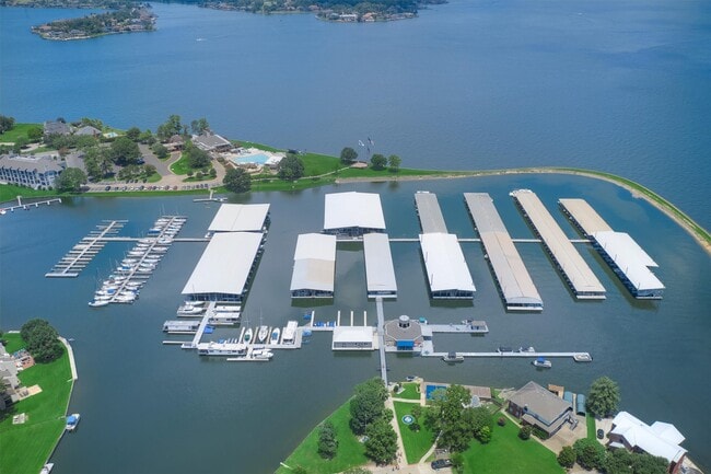 Building Photo - 3303 Woodchuck Rd