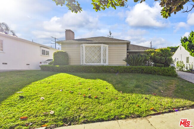 Building Photo - 5908 Abernathy Dr