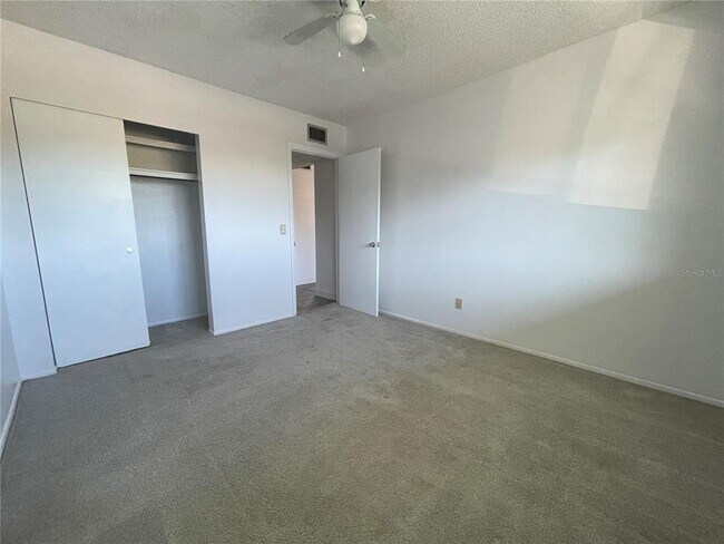 Building Photo - 2359 Finlandia Ln