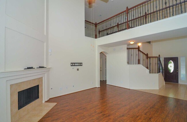 Building Photo - 5111 Peabody Hill Ln