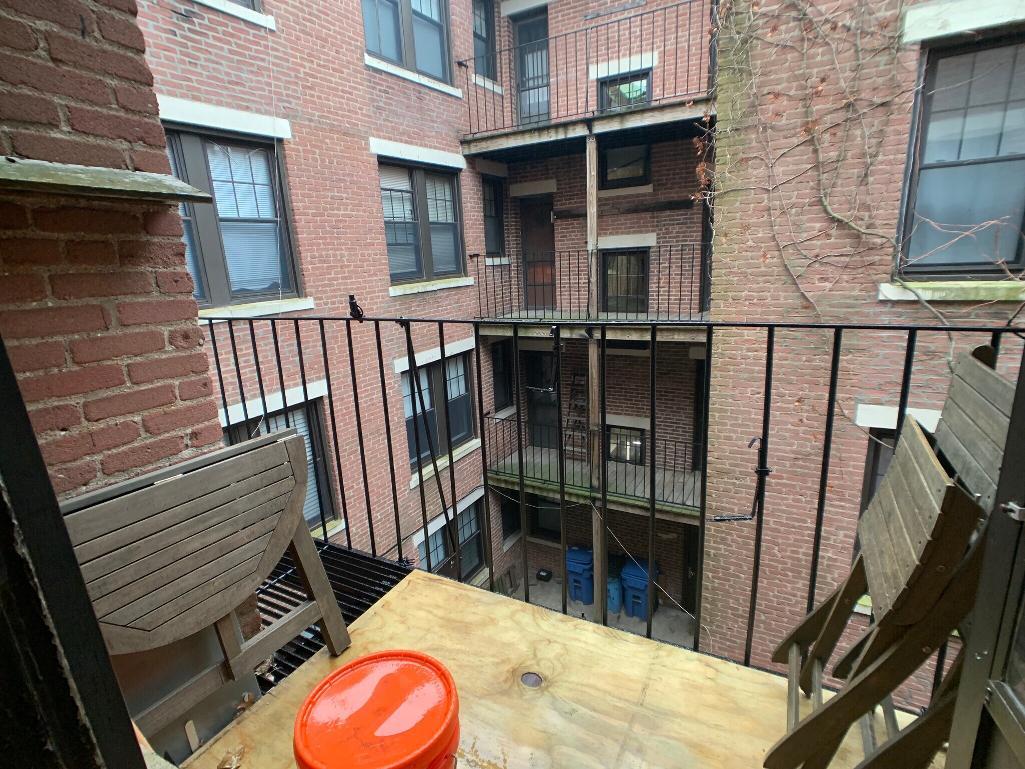 Building Photo - 185 Chestnut Hill Ave