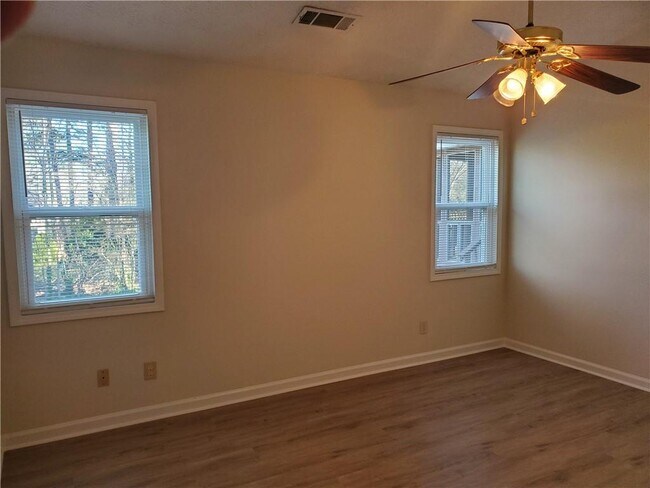 Building Photo - 3113 Waterford Ct