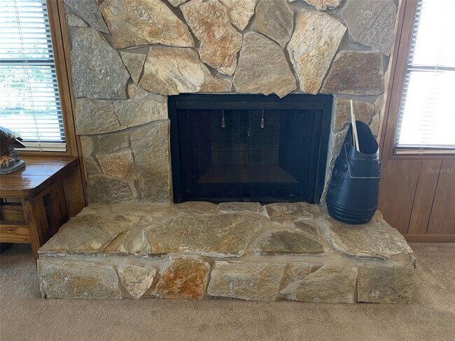 Building Photo - 9940 Eagles Point Cir