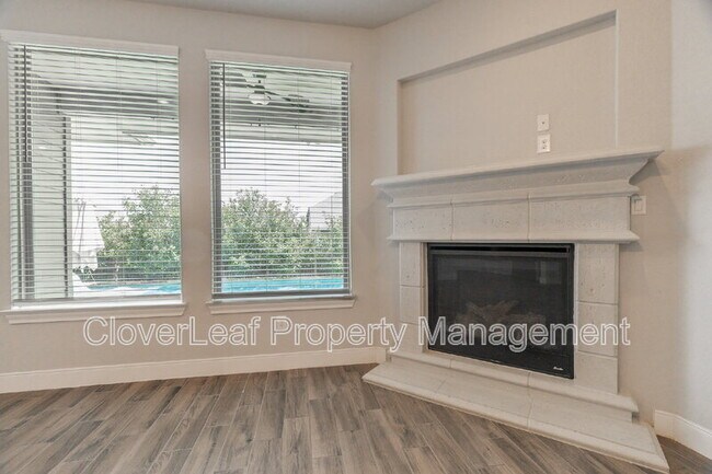 Building Photo - 3159 Daisy Meadow
