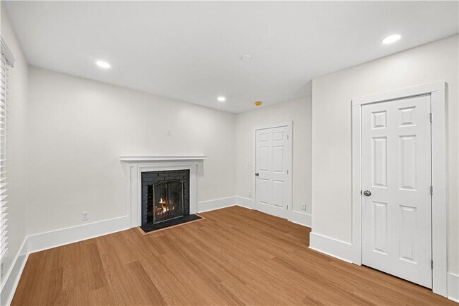 Building Photo - 5383 Tilly Mill Rd