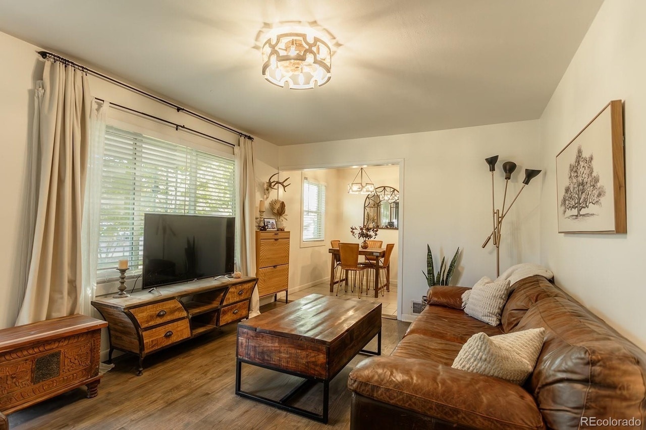 Building Photo - 4801 E Missouri Ave