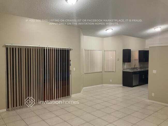Building Photo - 510 NW 197th Ave