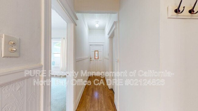 Building Photo - 28 Cunningham Pl