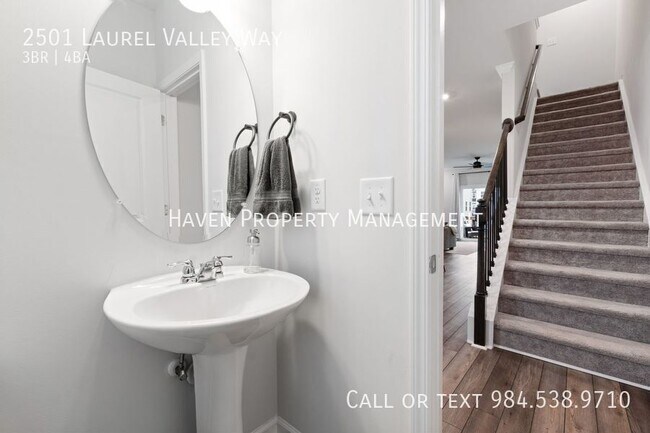 Building Photo - 2501 Laurel Valley Way
