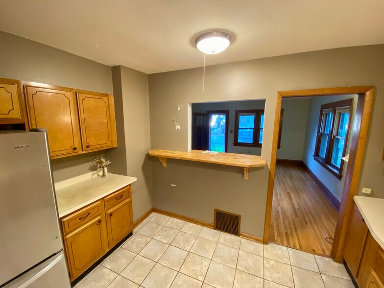 Kitchen #1 - 1015 20th Ave SE