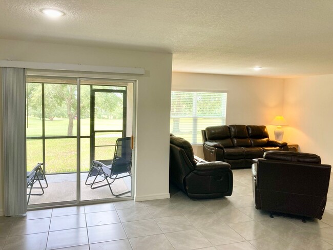 Building Photo - The Fairways Golf Course Home