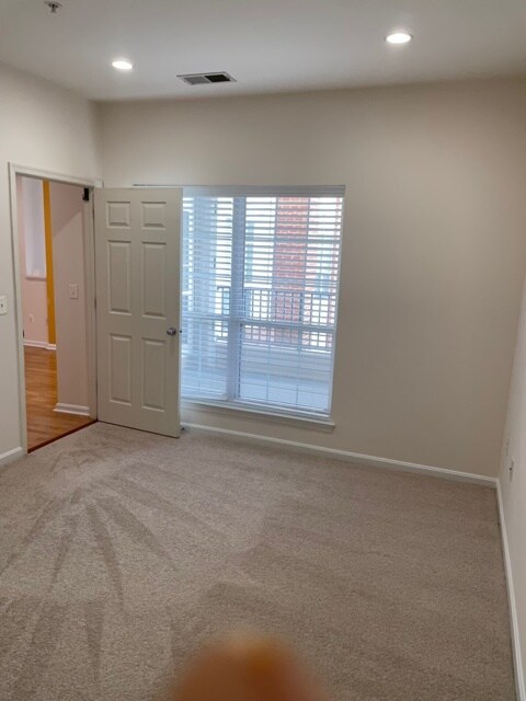 MBR with picture of balcony - 4860 Eisenhower Ave