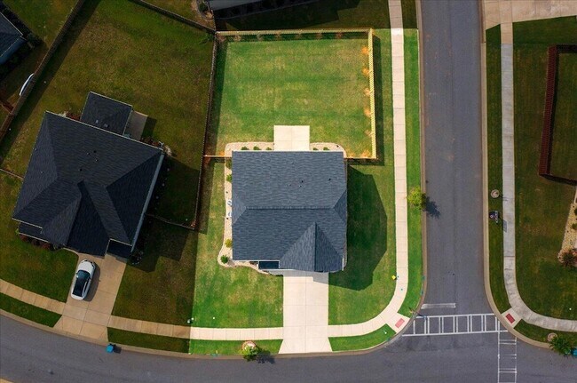 Building Photo - 3076 Lobella Dr
