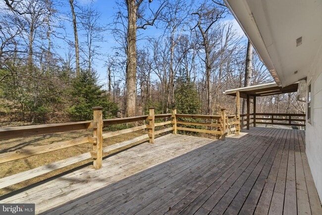 Building Photo - 9116 Hamilton Dr