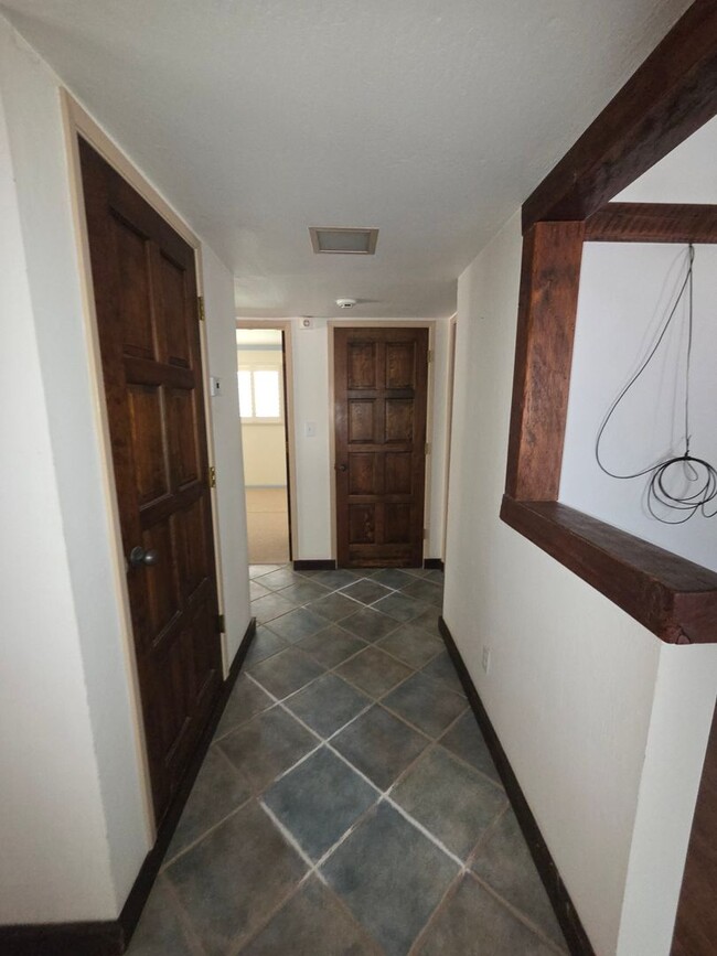 Building Photo - REDUCED!!!