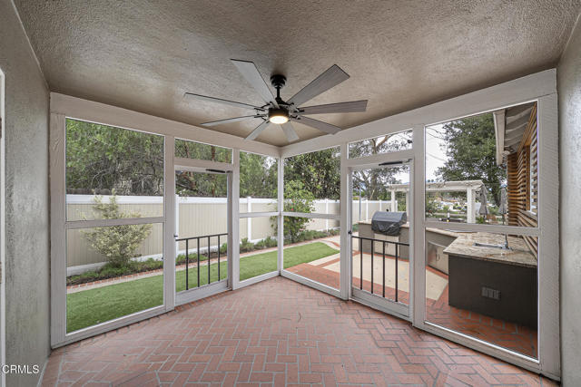 Building Photo - 208 Champion Pl