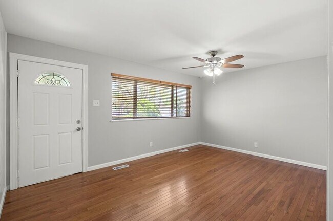 Building Photo - 1560 Estes Dr