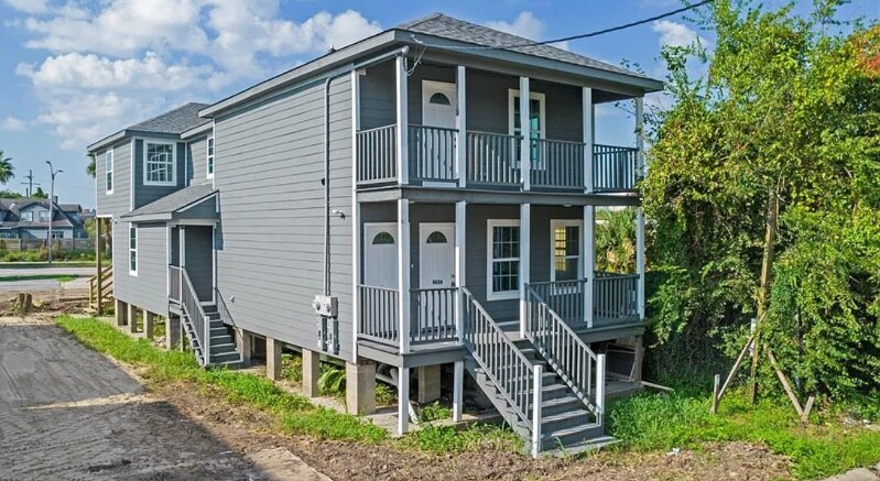 Primary Photo - 4824 Thalia St